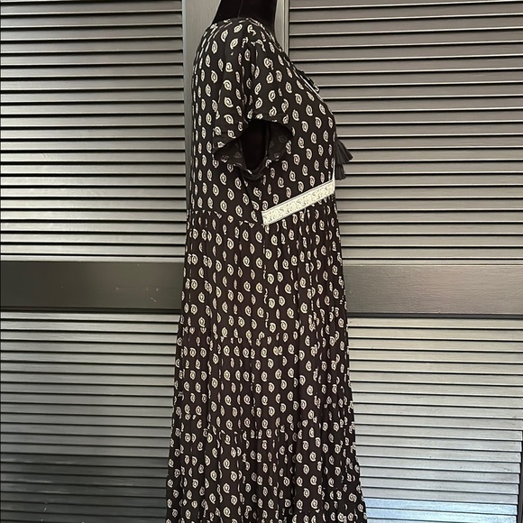 Patrons of Peace Midi Boho Tiered Black and White Paisley Sundress, Size Medium - Picture 3 of 16